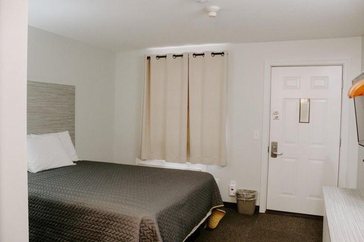 Berlin Village Inn المظهر الخارجي الصورة